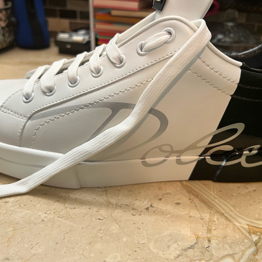 Brand new never worn gorgeous D&G men sneakers